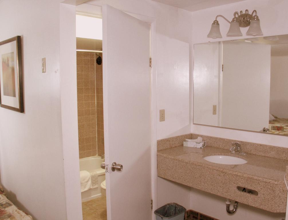 Executive Inn & Suites Lakeview Δωμάτιο φωτογραφία