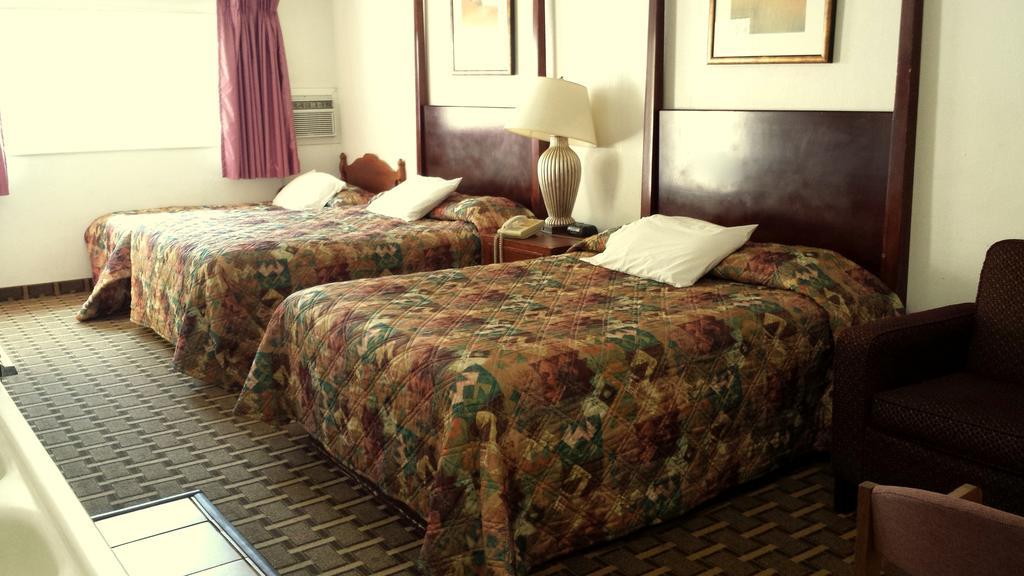 Executive Inn & Suites Lakeview Δωμάτιο φωτογραφία